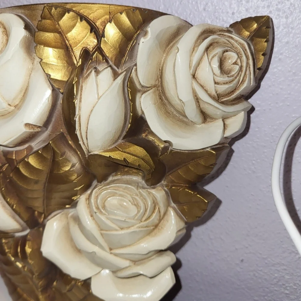 70s Capode Wall Pocket Gold Leaves  Embossed Flowers Firm$ - Picture 5 of 10